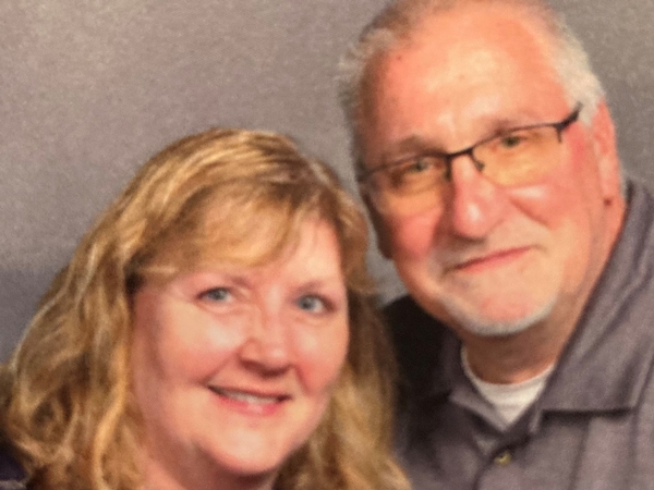 DAN & SUE RIEDEL